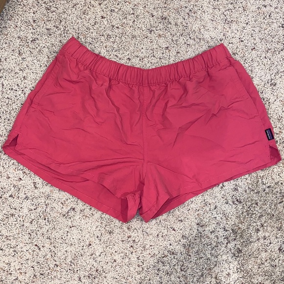 Patagonia Pants - PATAGONIA Barely Baggies Quik-Dry Nylon 2-Pocket
Pink Shorts. Size Large